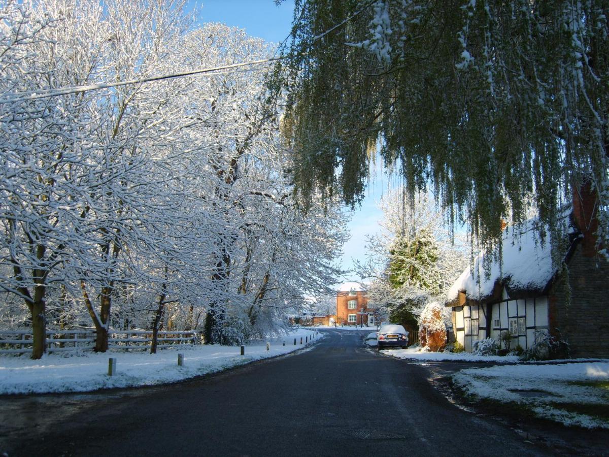 Church Farm สแตรทฟอร์ด อะพอน เอวอน ภายนอก รูปภาพ